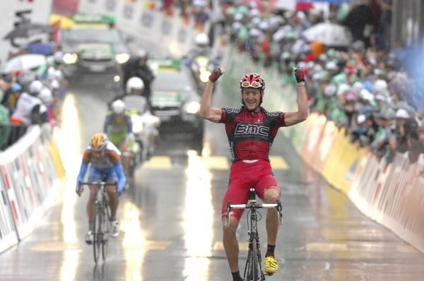 Marcus Burghardt (BMC) left Martijn Maaskant (Garmin-Transitions) behind in the final kilometre