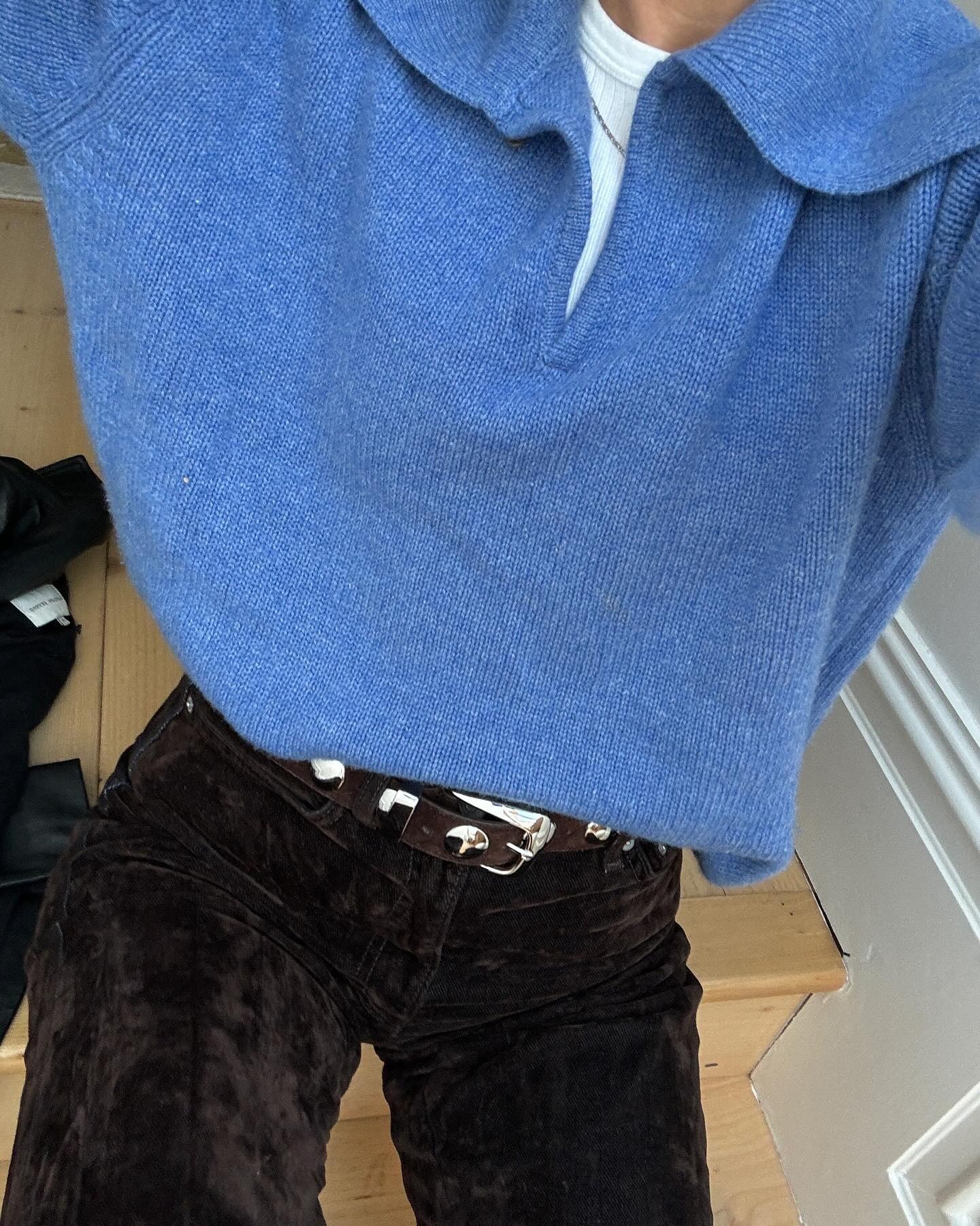 Fashion person Lucy Williams wears cos expensive looking knitwear.