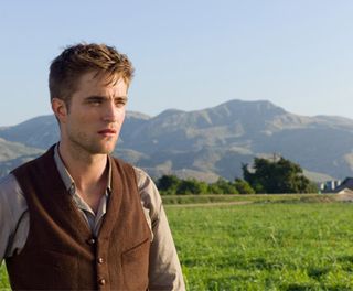 Water For Elephants - Robert Pattinson - Reese Witherspoon - Robert Pattinson Water For Elephants - Marie Claire - Marie Claire UK