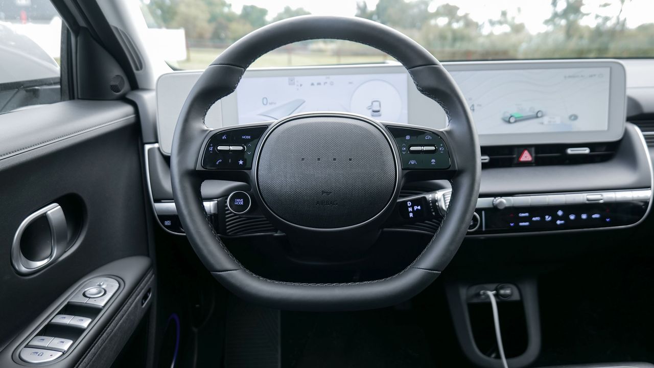 2024 Hyundai Ioniq 5 Limited AWD test drive.