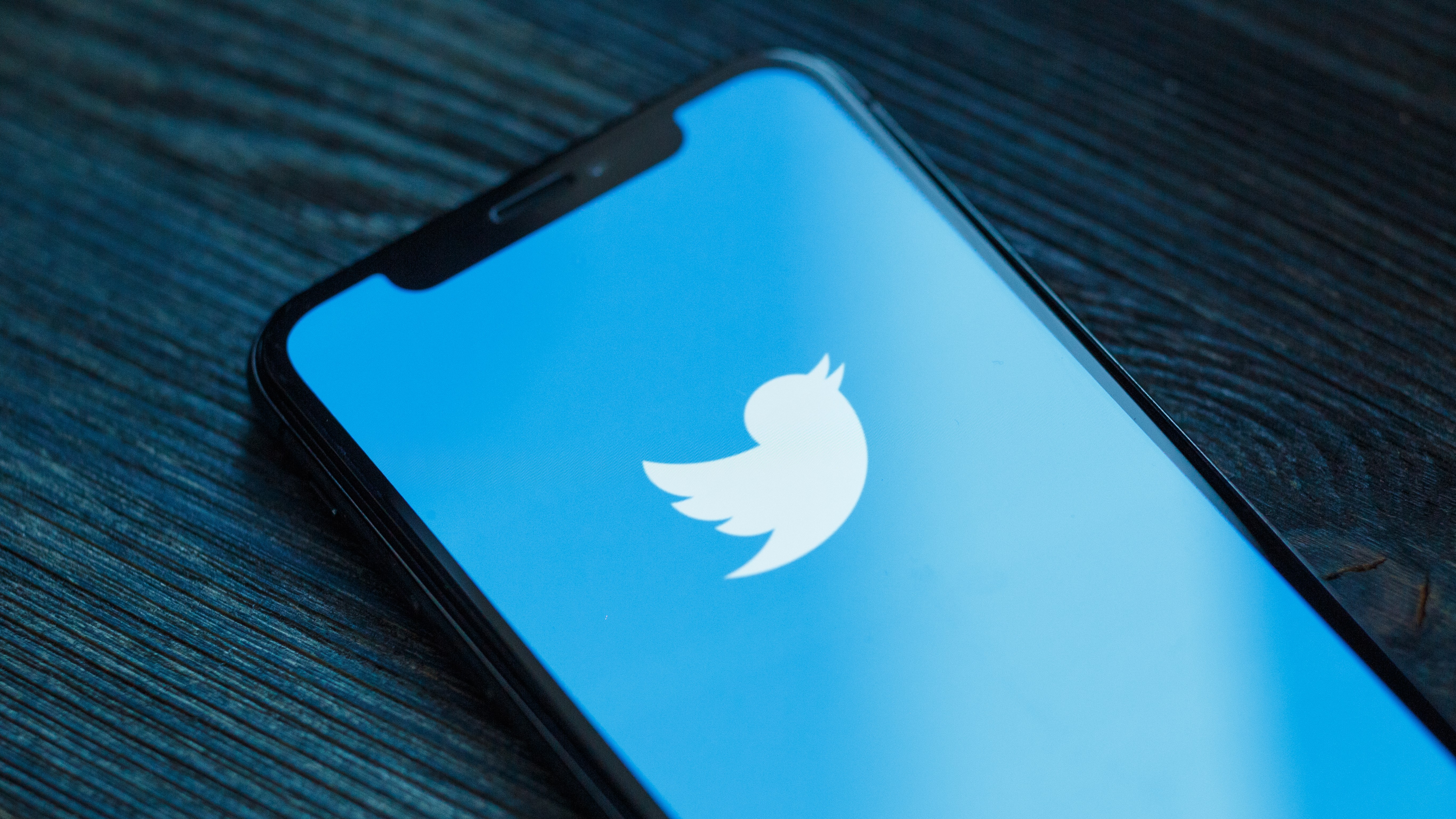 How to turn on Twitter's dark mode