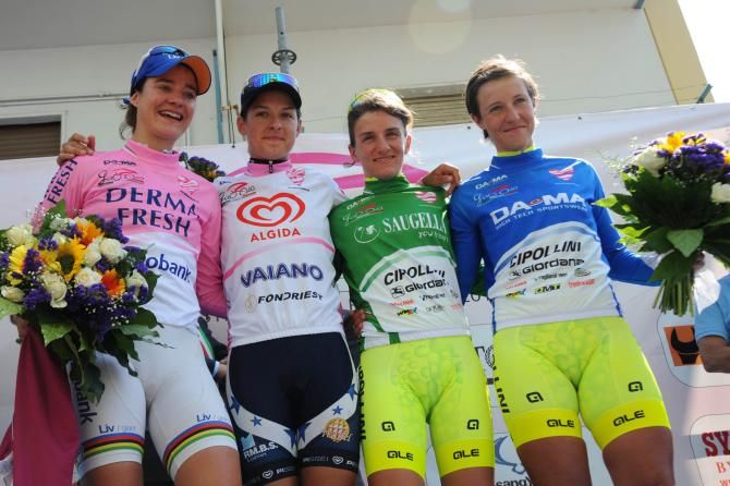The jerseys after stage 2