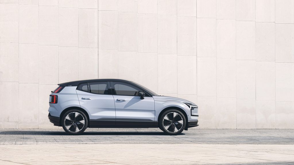 Volvo reveals electric EX30, its smallest electric SUV and quickest car ...