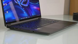 Asus ROG Flow X16