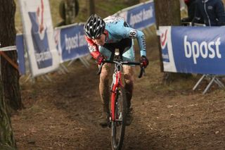 Ian McShane digs deep on the climb at GP Sven Nys in Baal. 