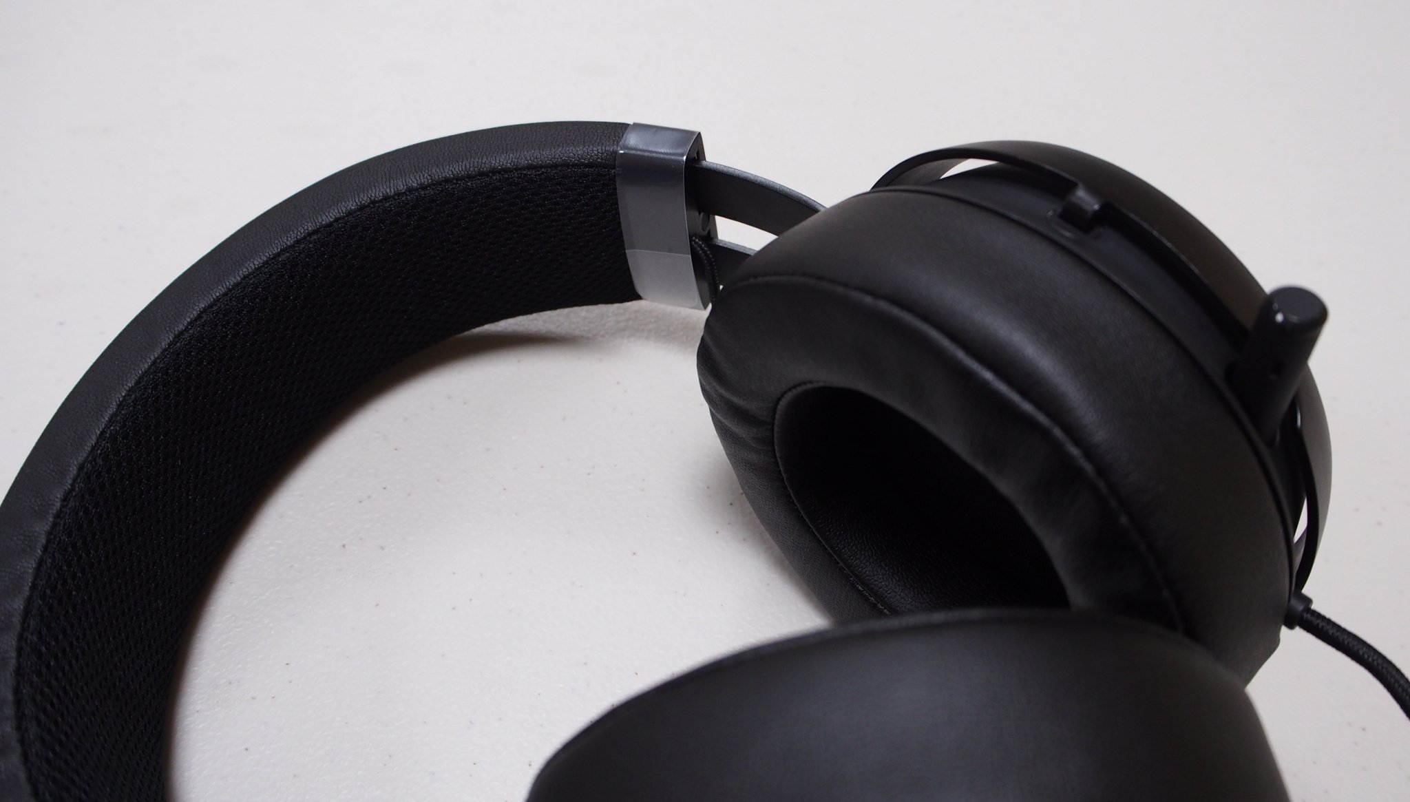 Razer Kraken 7.1 V2 Review: The surround sound gaming headset, refined ...