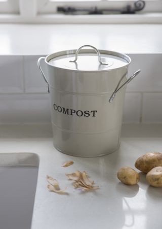 Garden Trading Compost Bucket - Clay