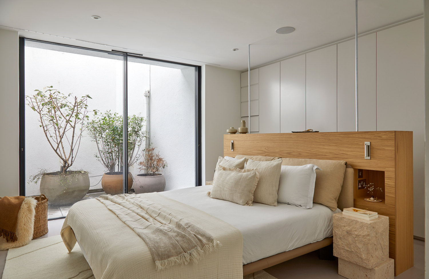 The Clerkenwell House, interior