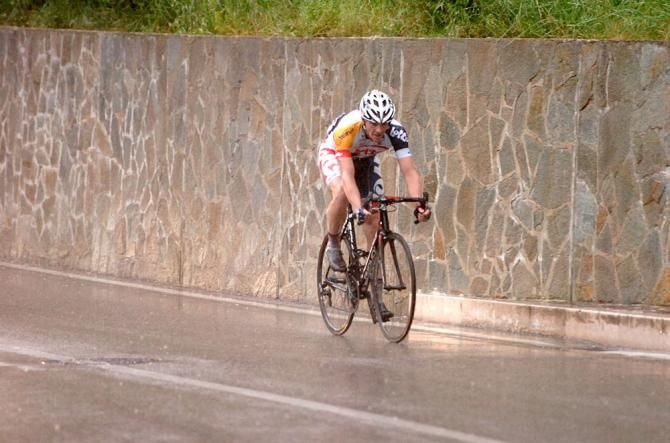 Adam Hansen (Lotto Belisol) off the front
