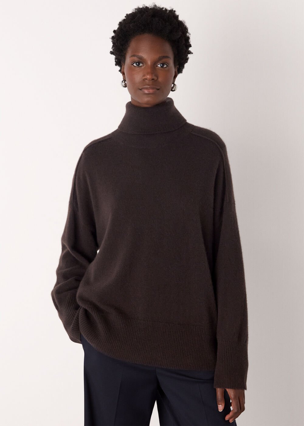 Brown Cashmere Seam Roll Neck Knit
