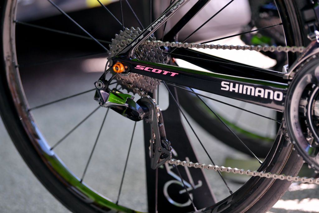 Annemiek van Vleuten runs Dura-Ace on her Scott Foil RC