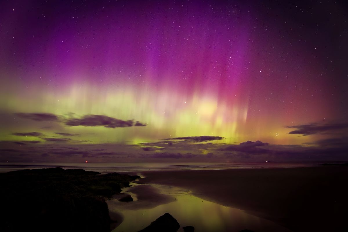 Northern lights above Lossiemouth West Beach, Moray, Scotland, photographed by Stephen Howells