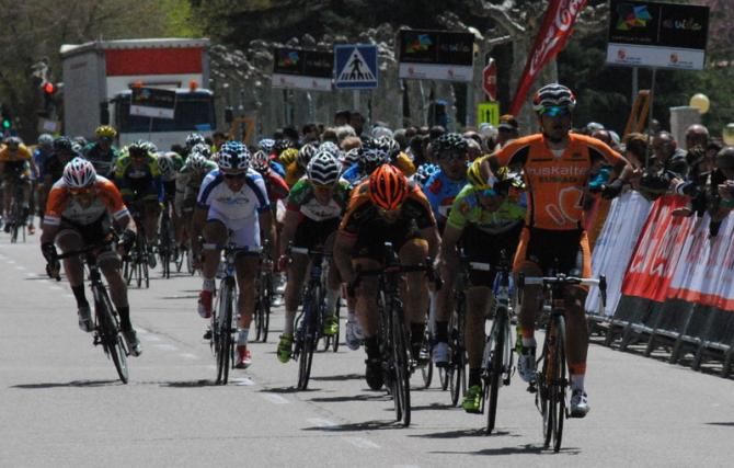 Lobato wins the sprint