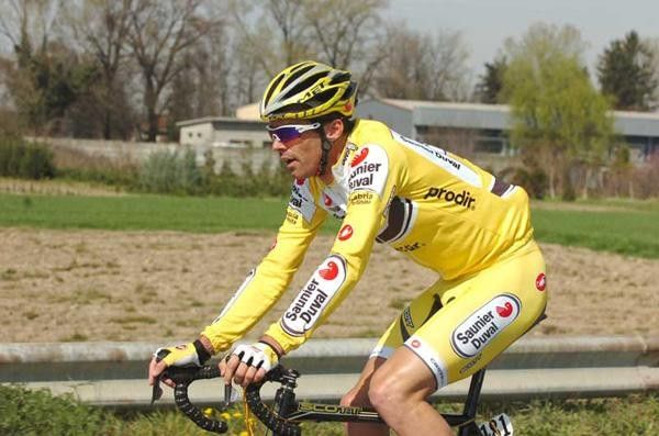 David Millar (Saunier Duval-Prodir) looks happy to be racing (he finished 23 seconds down).