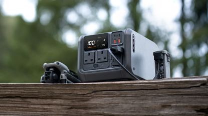 DJI launches two new power stations, the Power 100 and Power 500