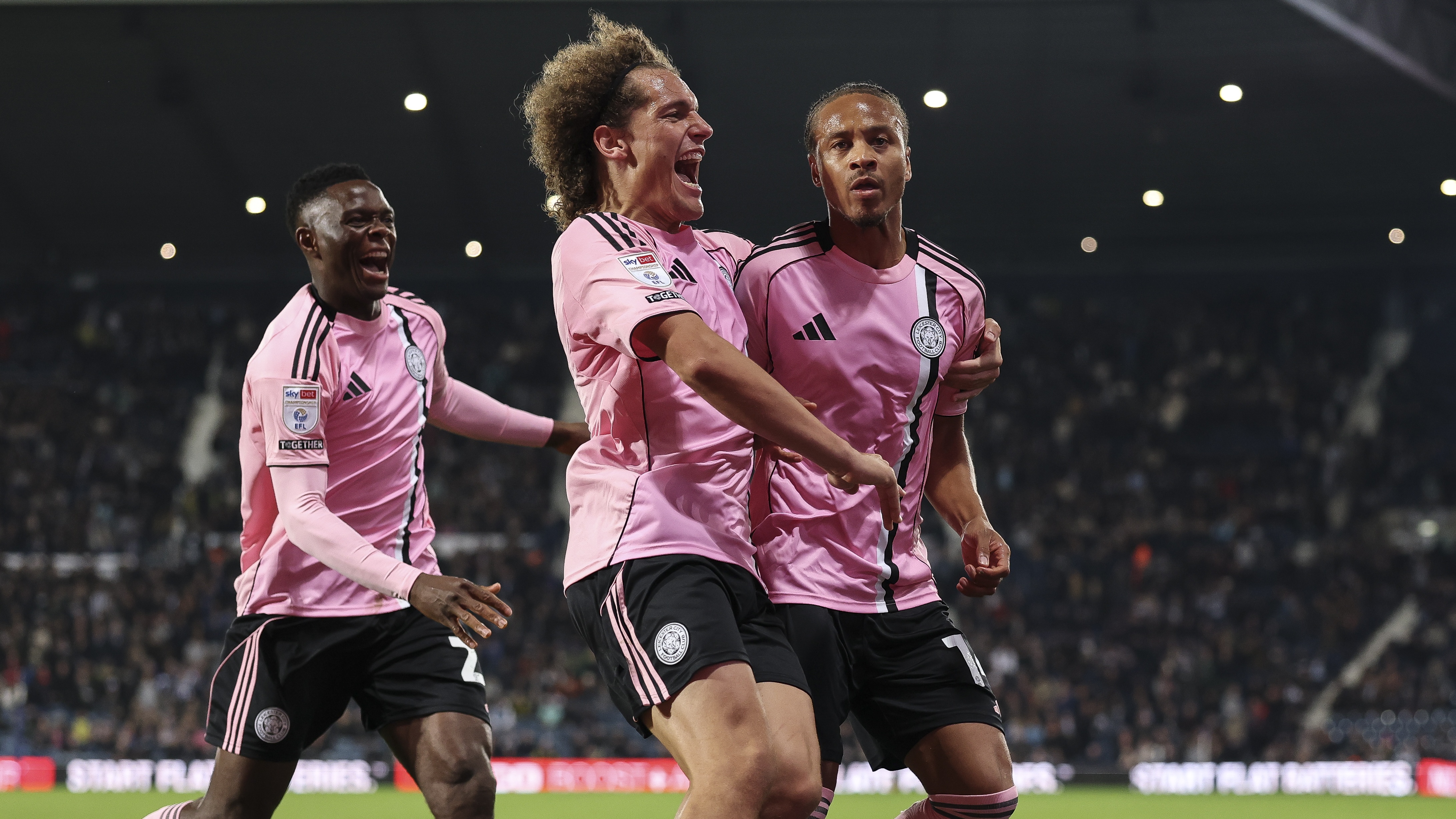 Bobby De Cordova-Reid of Leicester City celebrates with with Wout Faes after scoring the team&#039;s first goal during the Sky Bet Championship match between West Bromwich Albion and Leicester City at The Hawthorns on September 26, 2025 in West Bromwich, England.