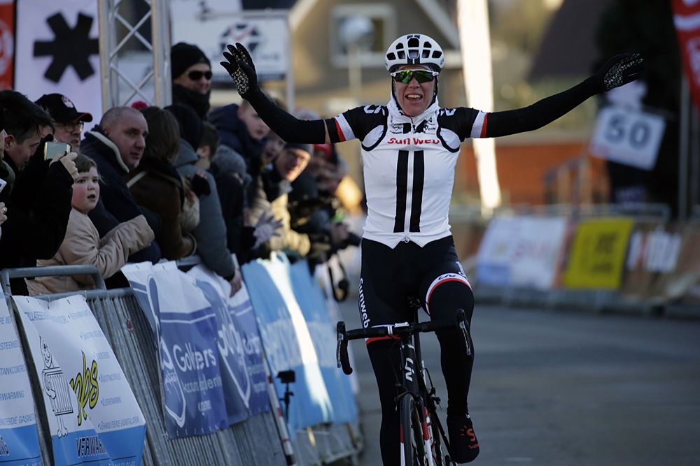 Ellen Van Dijk (Sunweb) solos to 2018 Omloop van het Hageland victory