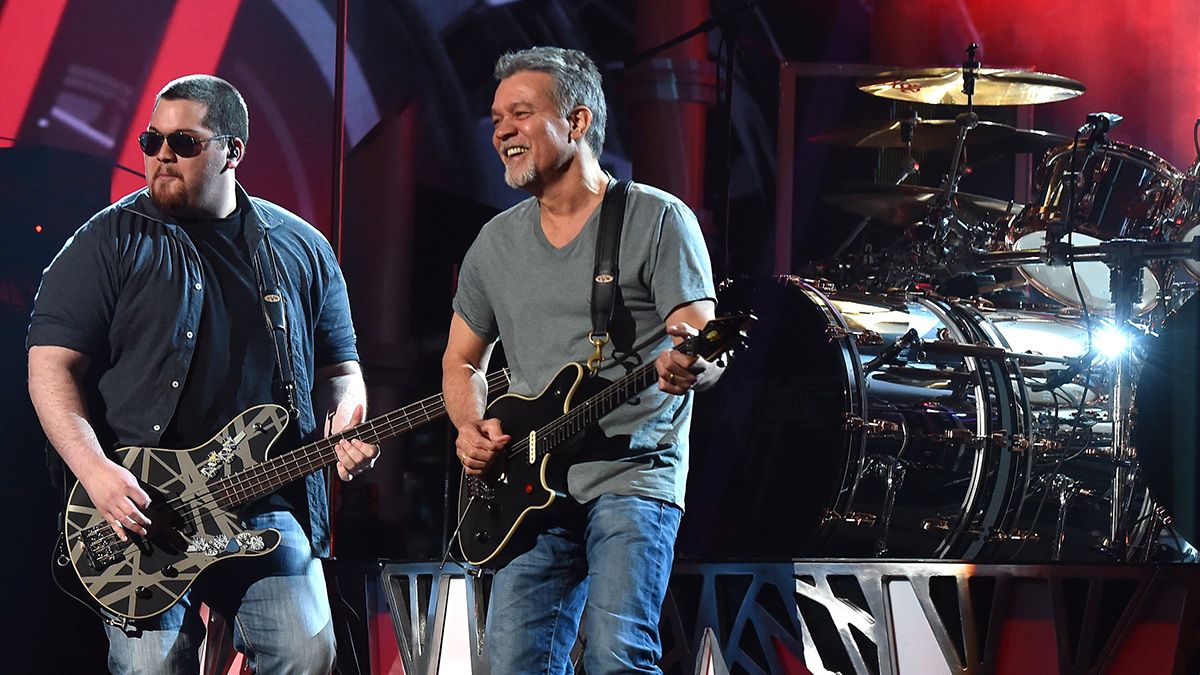 Wolfgang and Eddie Van Halen perform in 2015