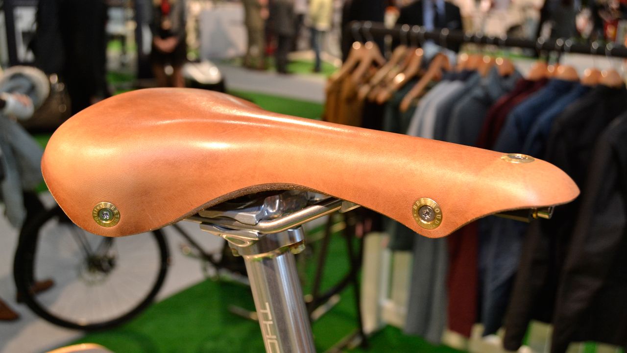The Victoire Ren&eacute;'s Giller Berthoud saddle, with etched rivets