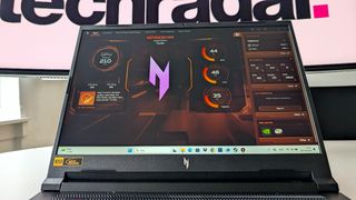 Acer Nitro V16