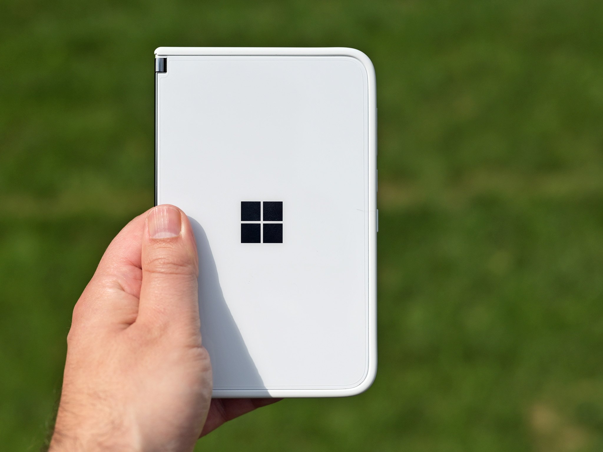 送料込みライン Microsoft Surface 128GB版 Duo スマートフォン本体