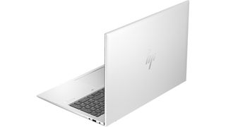 HP EliteBook 860 G11