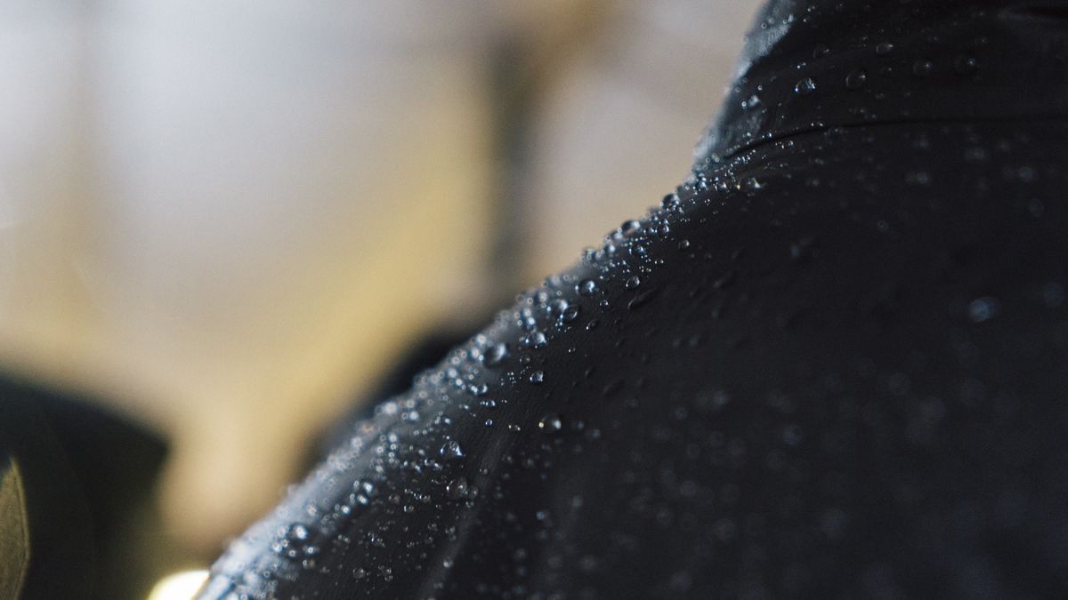 Rapha Pro Team Lightweight Gore Tex Shakedry Jacket