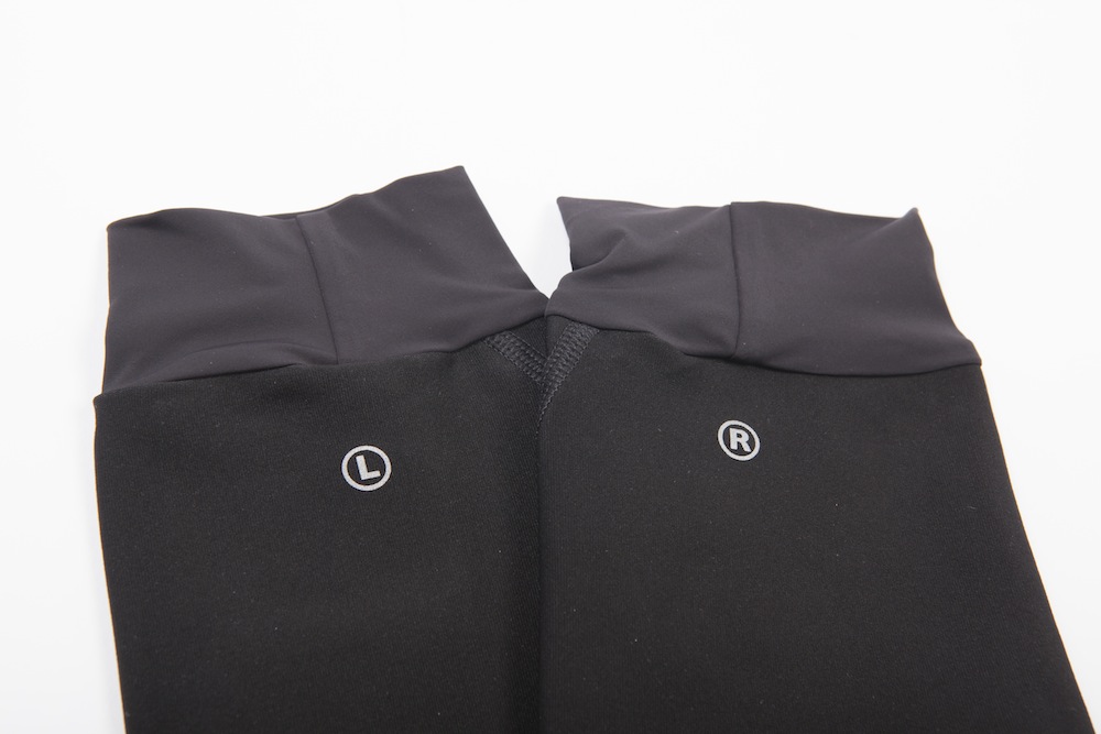 The Gore Universal Windstopper Arm Warmers are left and right specific