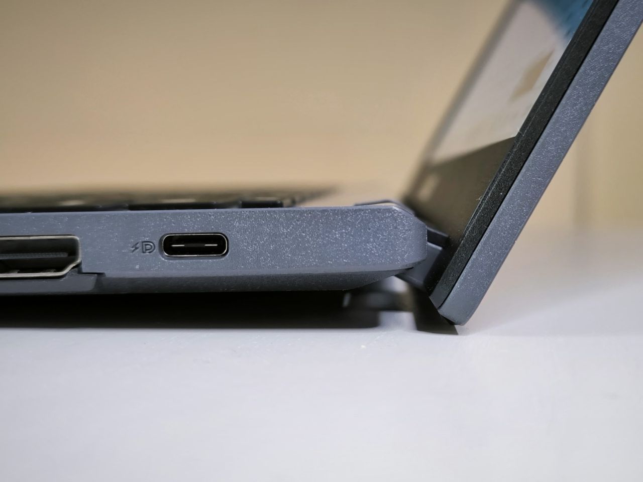 Asus Chromebook Plus CX34