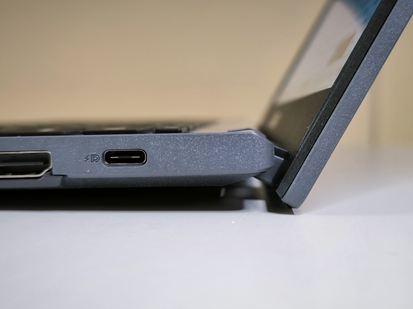 Asus Chromebook Plus CX34