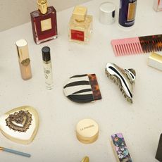 Saks Fifth Avenue holiday imagery.