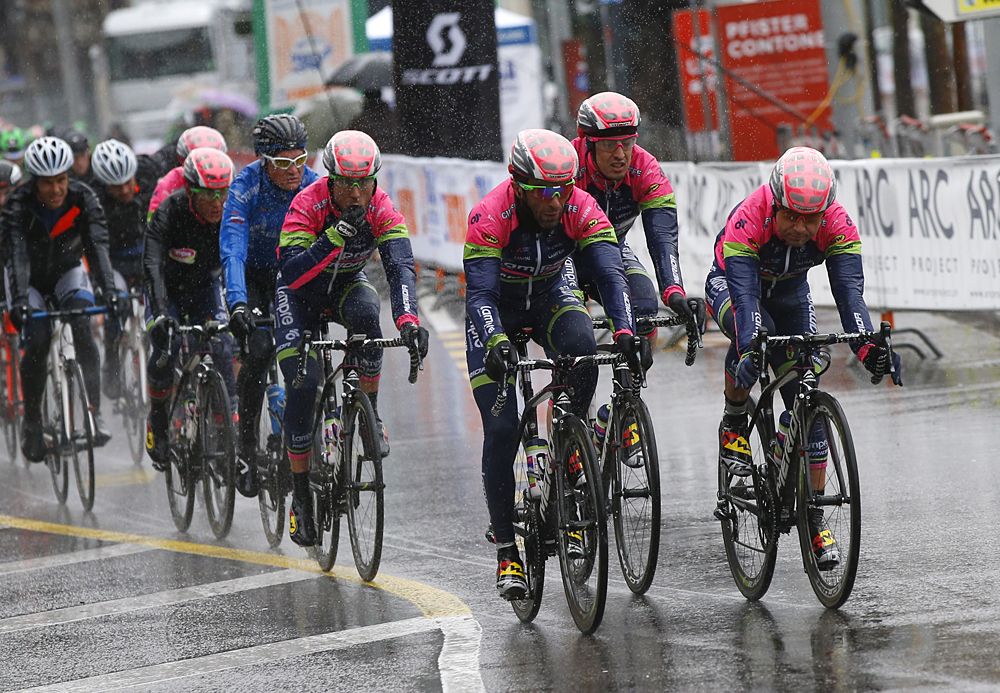 Lampre-Merida chase the breakaway in Lugano