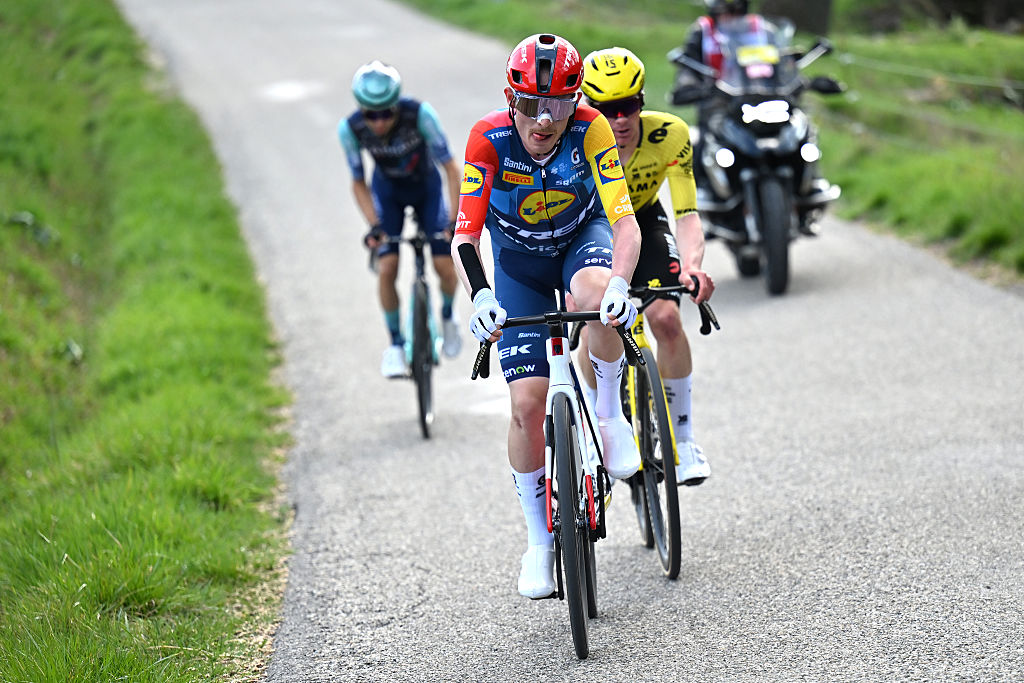 ETOILE-SUR-RHONE, FRANCE - MARCH 01: Mattias Skjelmose of Denmark and Team Lidl - Trek competes during the 14th Faun Drome Classic 2026 a 189km one day race from Etoile-sur-Rhone to Etoile-sur-Rhone on March 01, 2026 in Etoile-sur-Rhone, France. (Photo by Billy Ceusters/Getty Images)