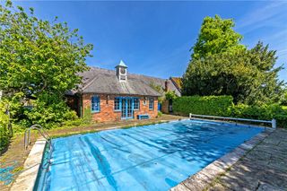 Offley House, Hertfordshire, pool