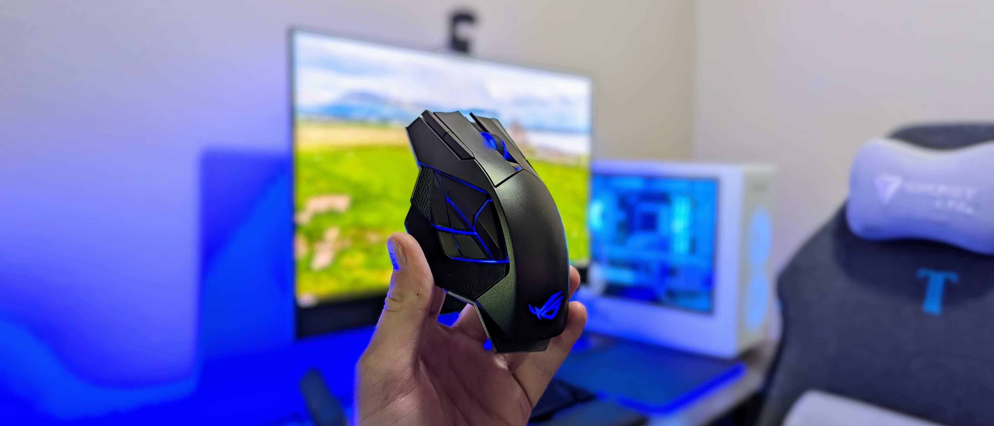 Image of the ASUS ROG Spatha X wireless gaming mouse.