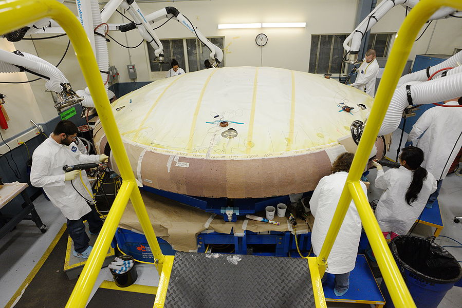 Photos: NASA's Orion Spacecraft Heat Shield on Display | Space