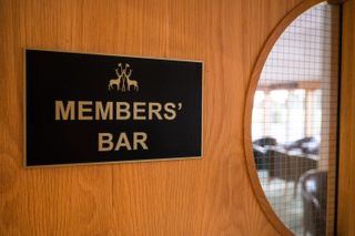 members bar