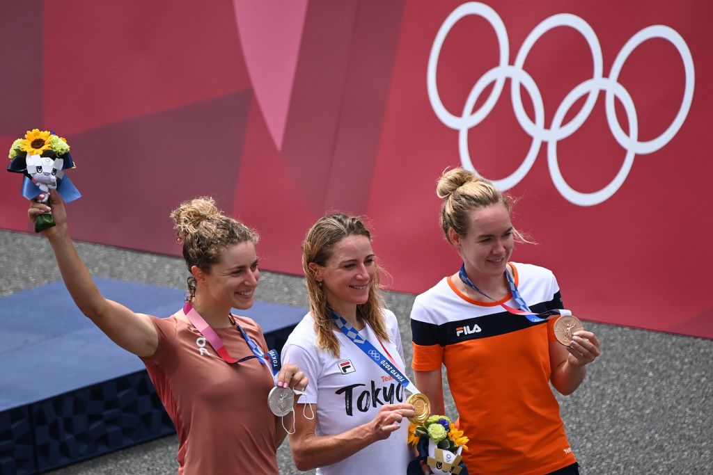 Anna van der Breggen with the bronze medal in the time trial at the Olympic Games