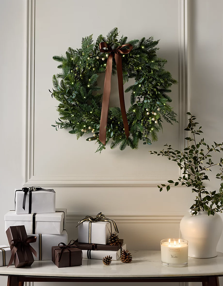 NewPre-Lit Wreath &amp;ndash; 60cmPre-Lit Wreath &amp;ndash; 60cmPre-Lit Wreath &amp;ndash; 60cm