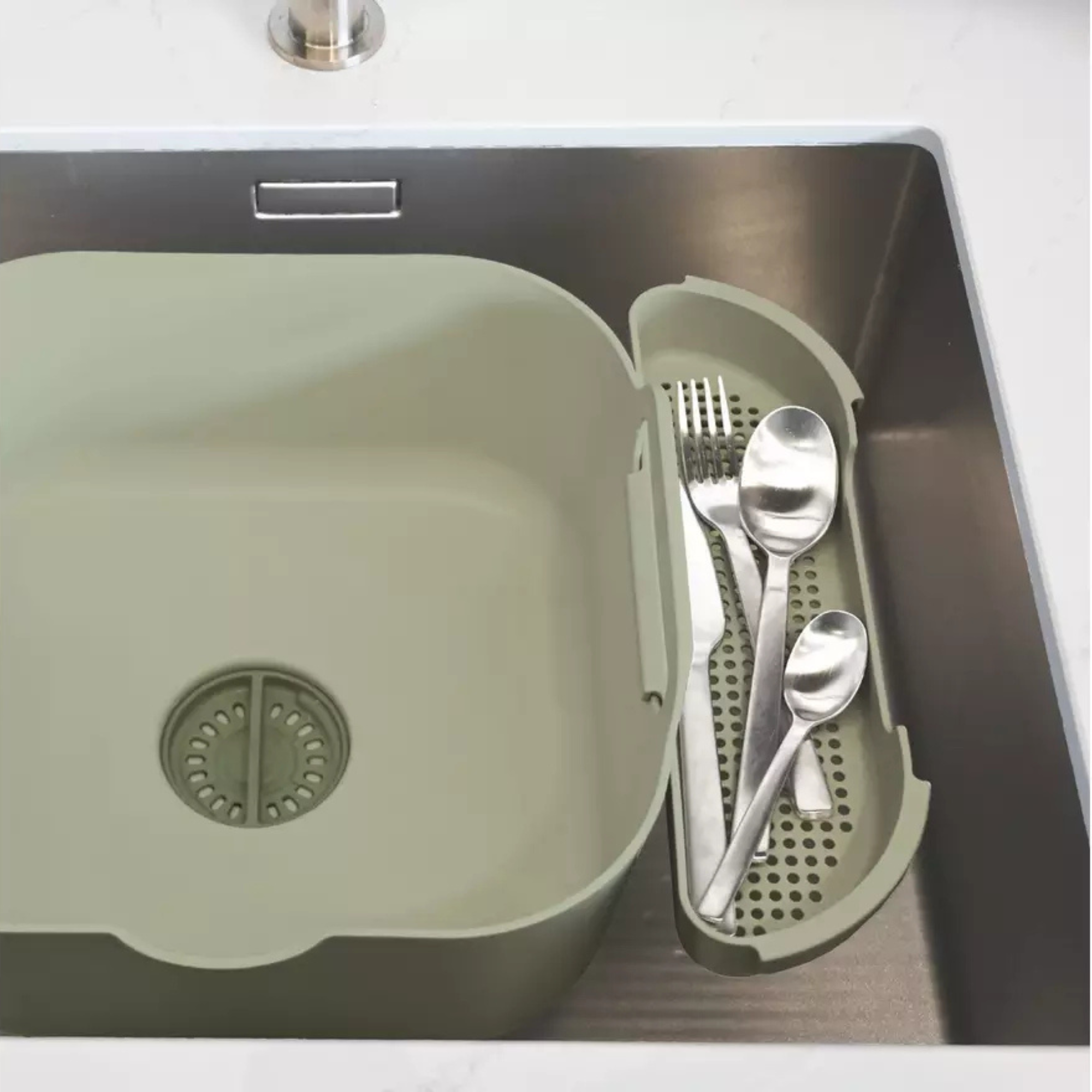 ReBorn Washing Up Bowl Pro in green.