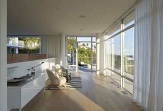 living space with a view at Oceanus House by Pierre de Angelis