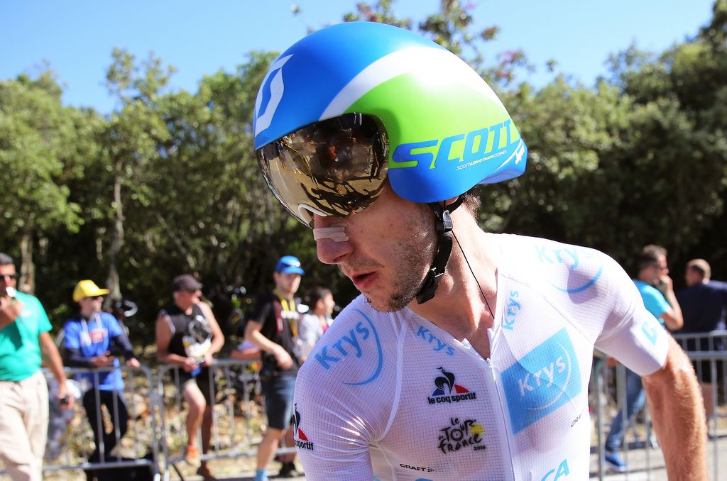 Adam Yates in the best young rider jersey for the time trial