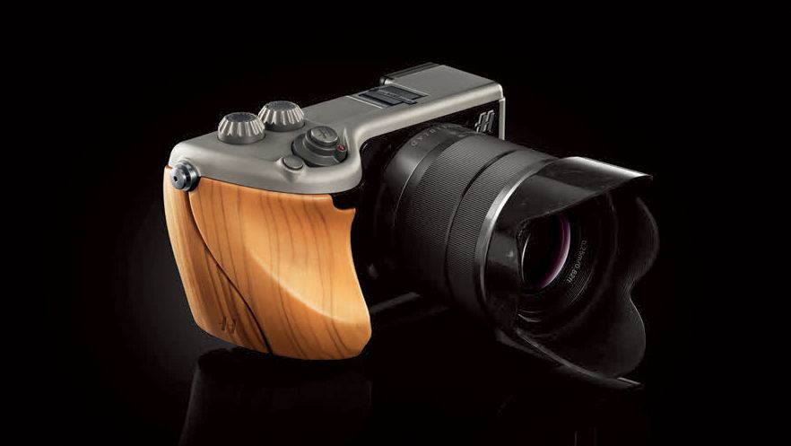Beauty shot of the Hasselblad Lunar against a black background