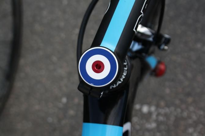 Wiggins' Pinarello has a few special decals