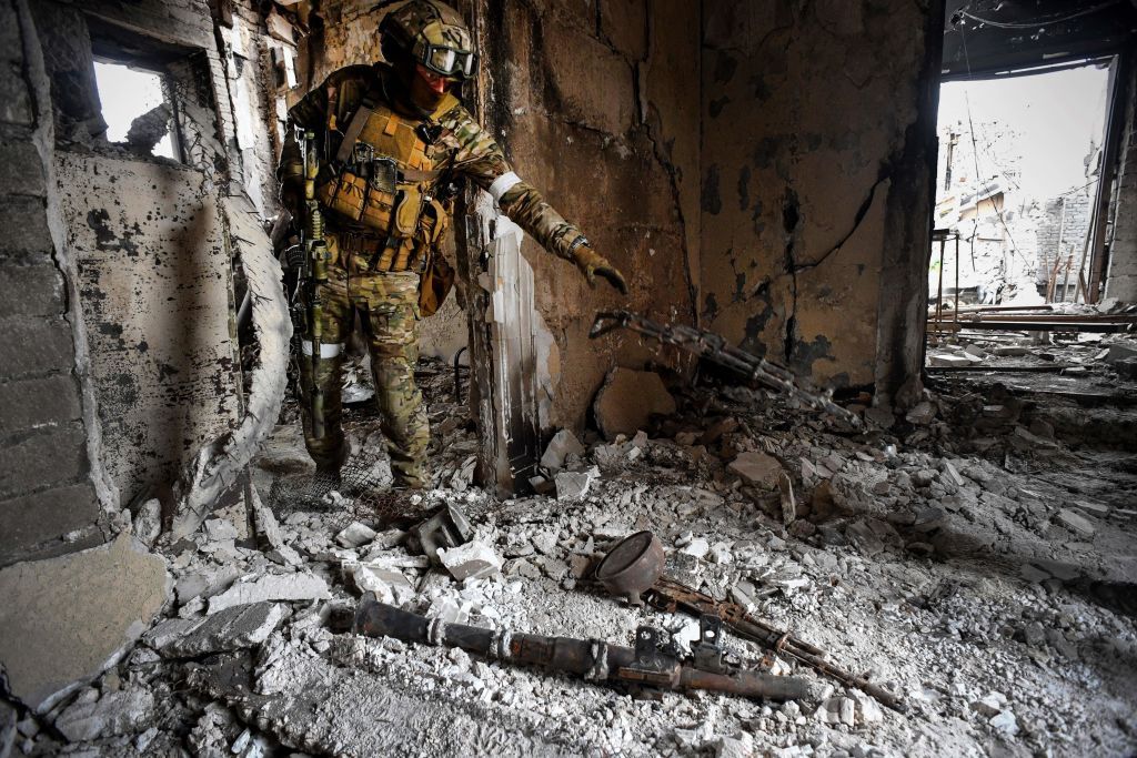 Russian soldier in Mariupol