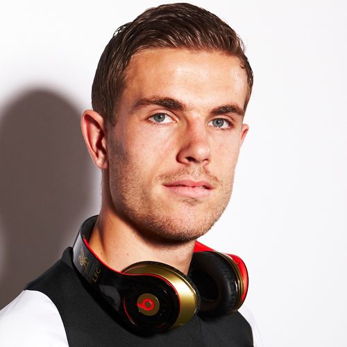 Do all footballers wear Beats by Dre headphones? What HiFi?