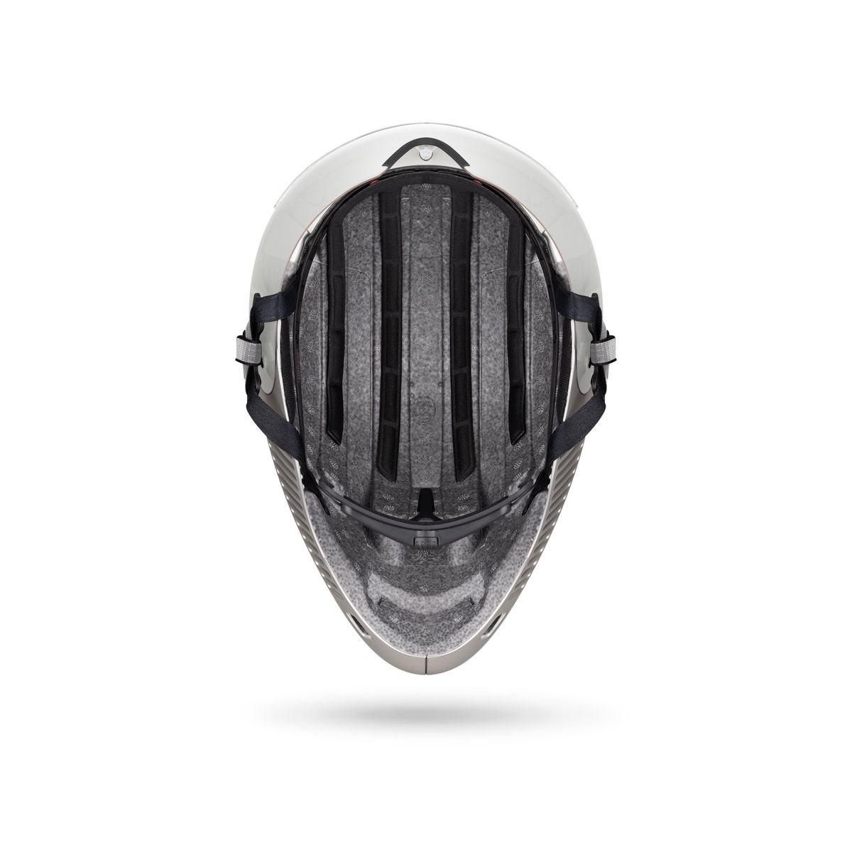 A Fizik Kunee Aero road helmet
