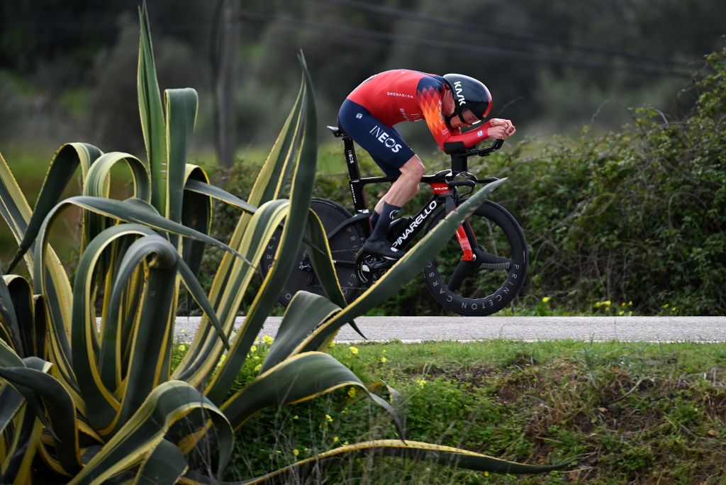 LAGOAPRAIA DO CARVOEIRO ALGARVE PORTUGAL FEBRUARY 19 Thymen Arensman of The Netherlands and Team INEOS Grenadiers sprints during the 49th Volta ao Algarve em Bicicleta 2023 Stage 5 a 244km individual time trial stage from Lagoa to Lagoa VAlgarve2023 on February 19 2023 in Lagoa Algarve Portugal Photo by Tim de WaeleGetty Images