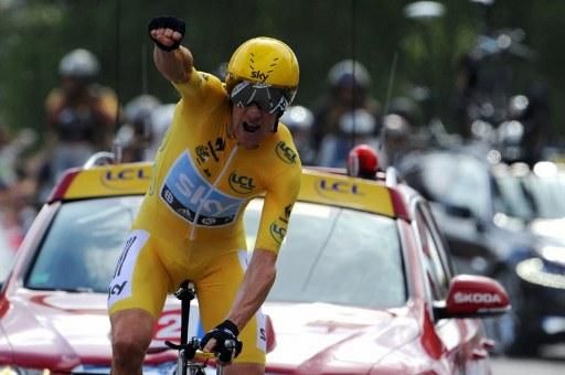 Bradley Wiggins (Team Sky) in yellow
