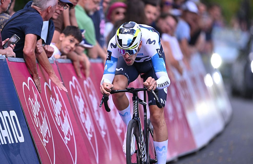 Boucles de l'Aulne: Jon Barrenetxea blasts past Clément Venturini on ...